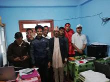 साेरू गाउँपालिकामा स्थायी नियूक्ती पाउनुभएकाे ना.सु.श्री माेहाेम्मद सरिफलार्इ स्वागत गर्दै साेरू गा.पा.का प्र.प्र.अ. श्री परशुराम उपाध्याय र अन्य कमर्चारीहरू ।